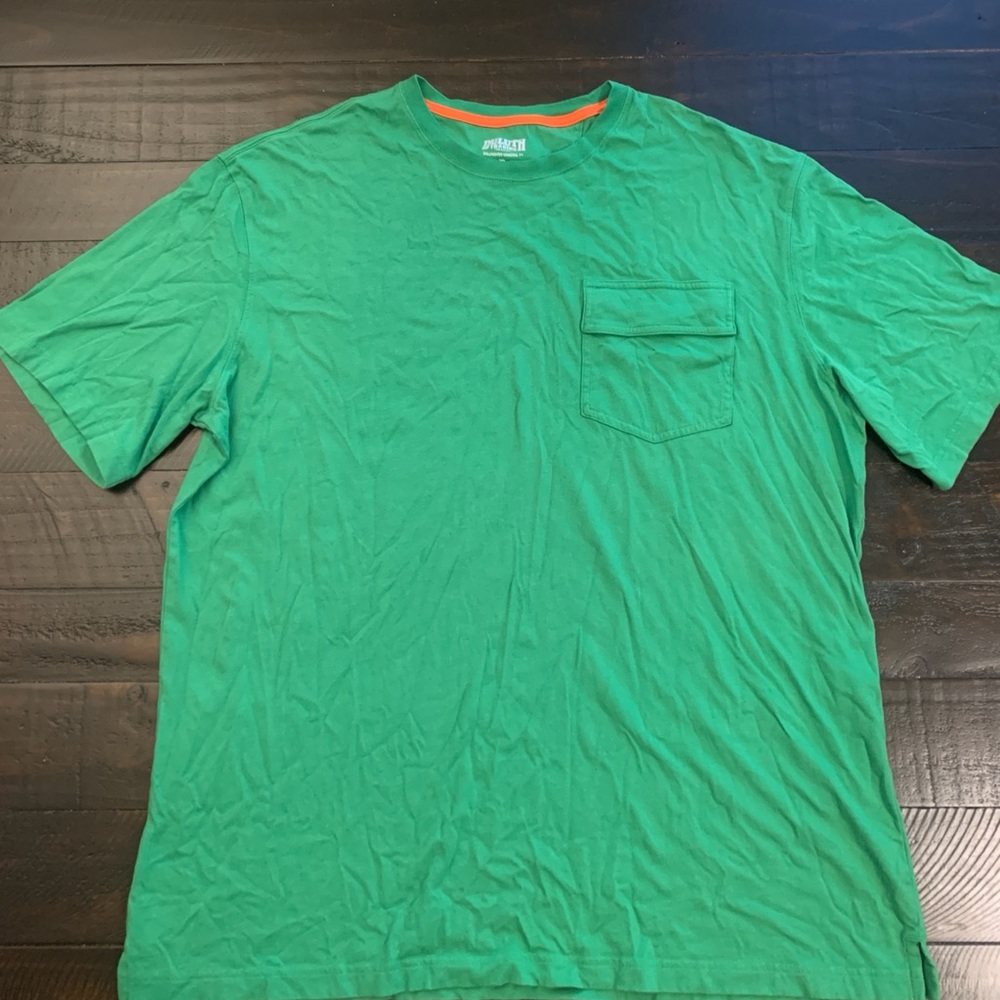 Duluth Trading Company T-shirt